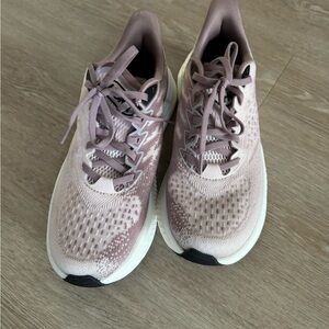 Women’s HOKA Mach 6 Shoe